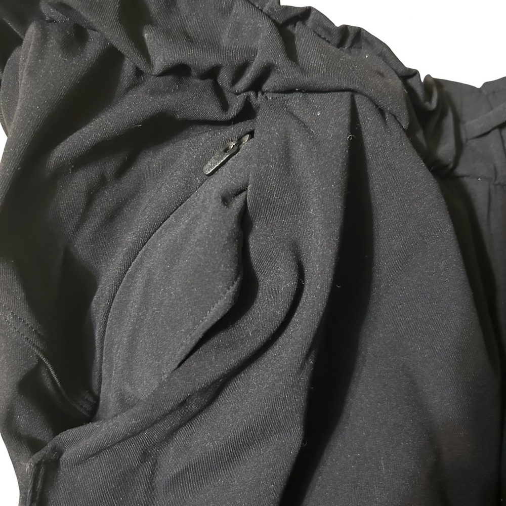 Lululemon Black Jogger Pants Size 6 Athletic Drawstring Lightweight - Picture 5 of 9
